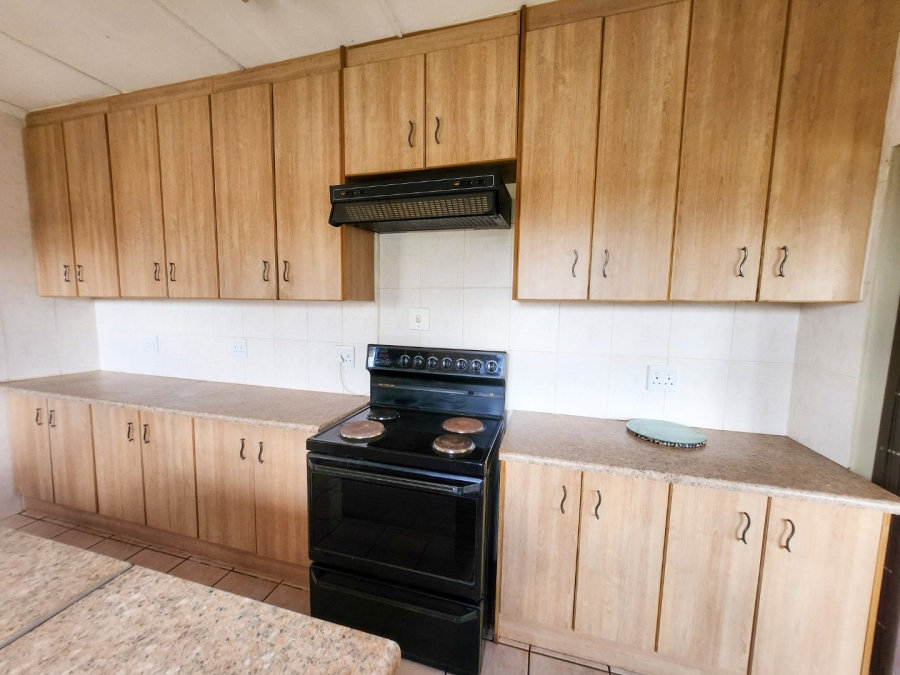 3 Bedroom Property for Sale in Hartbeesfontein North West